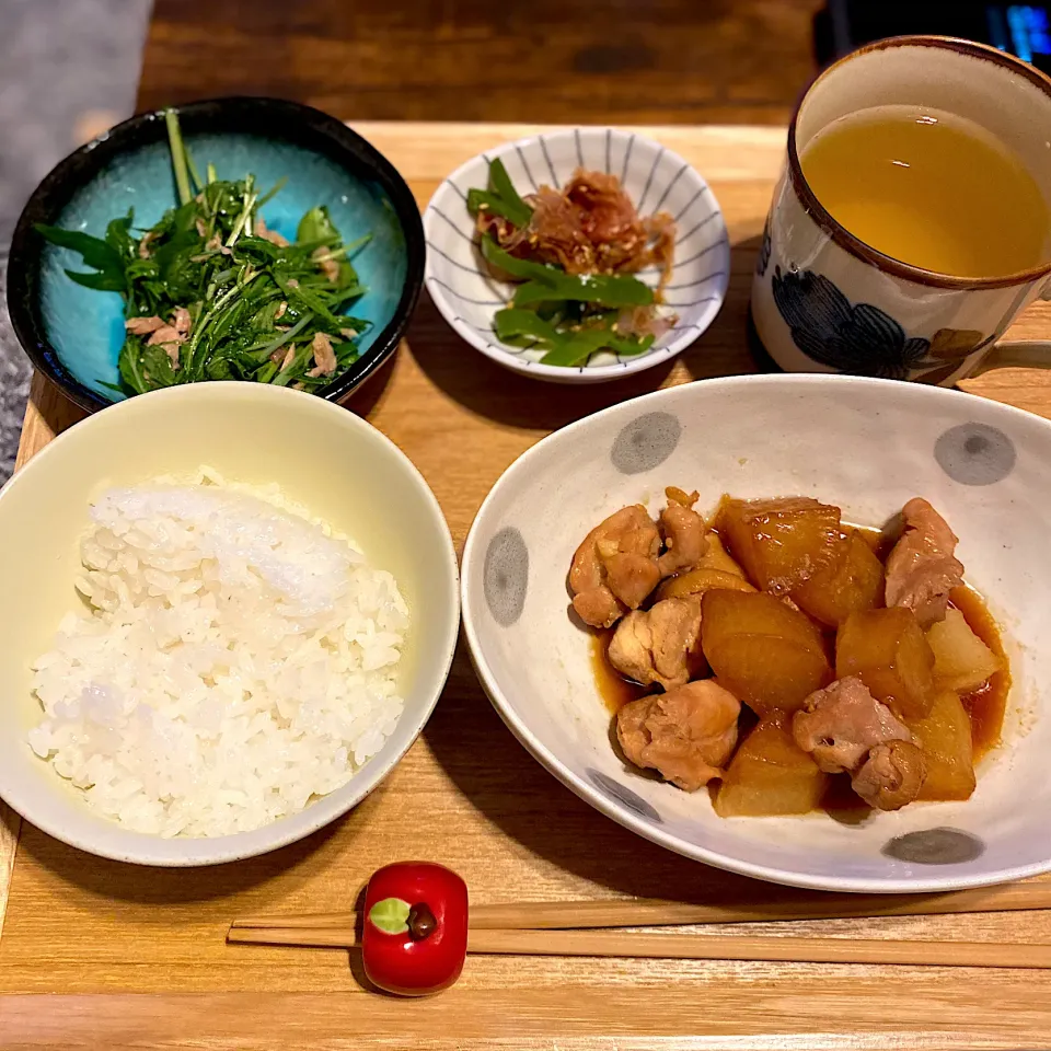 Snapdishの料理写真:鳥もも肉と大根の煮物|なつこさん