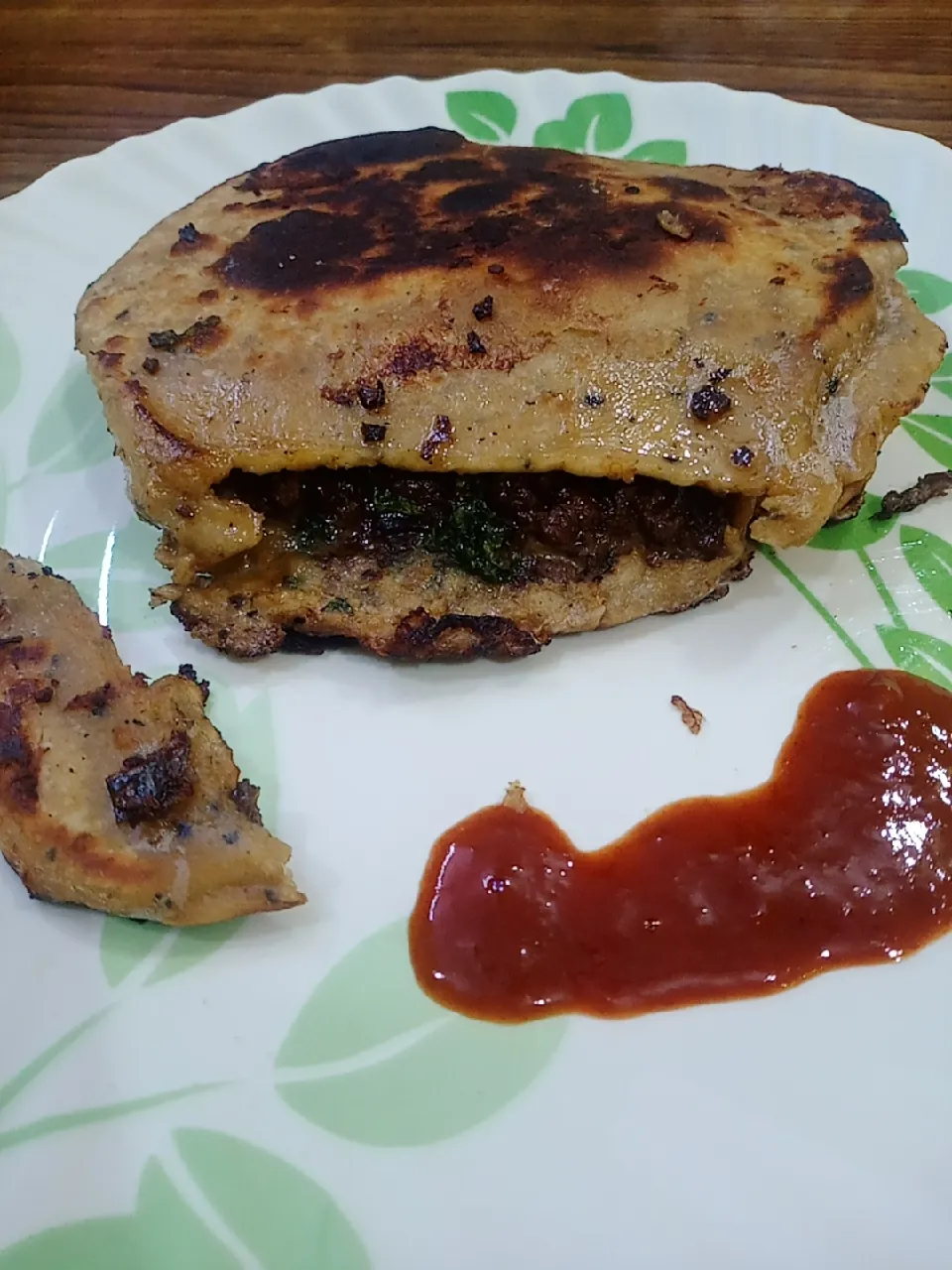 Snapdishの料理写真:keema stuffed paratha|Joseph Melckiorさん