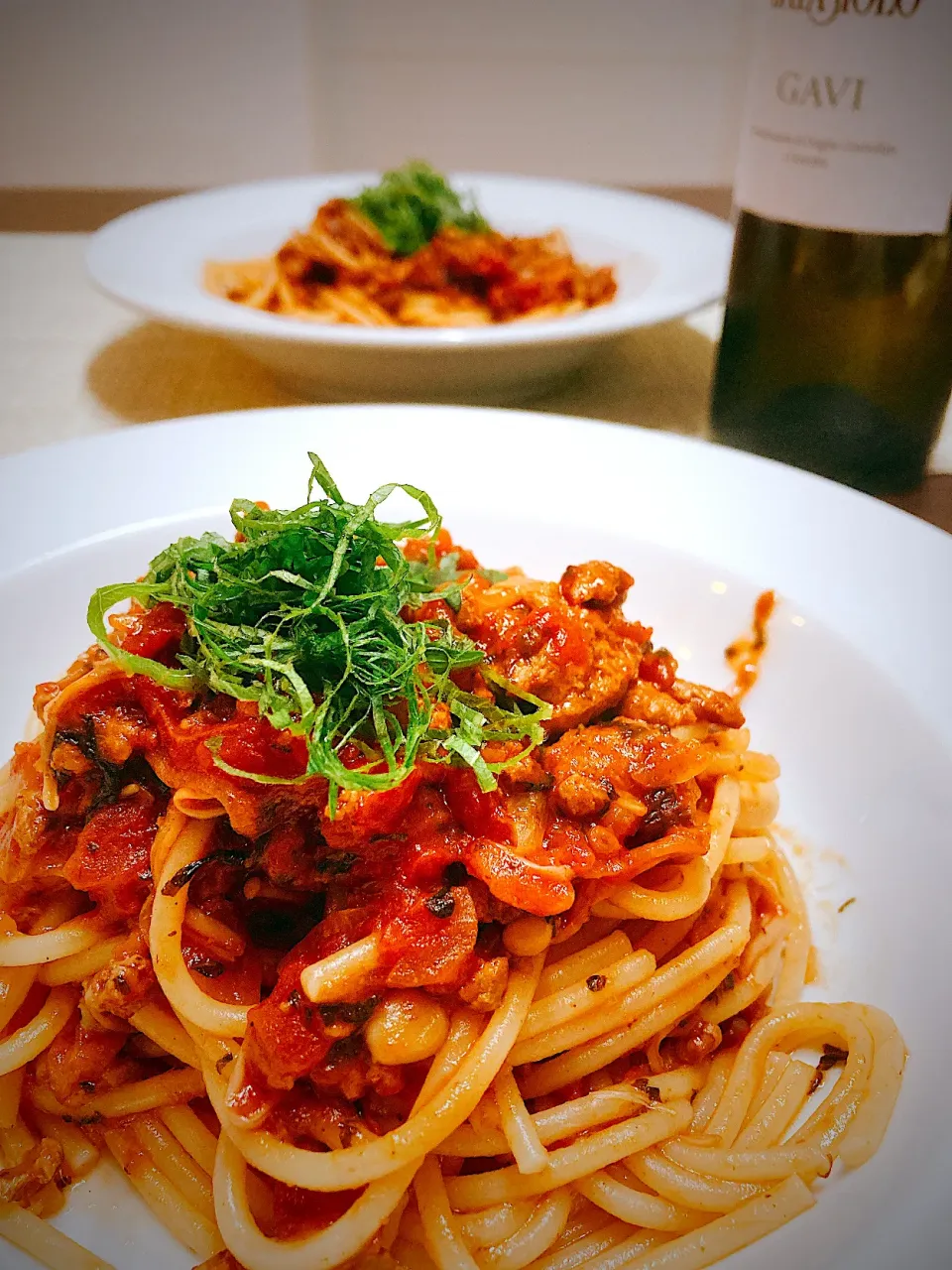 12/11 酸っぱい梅干しがポイントなんです😊トマトソースパスタ大豆のお肉フィレ入り|あーるさん