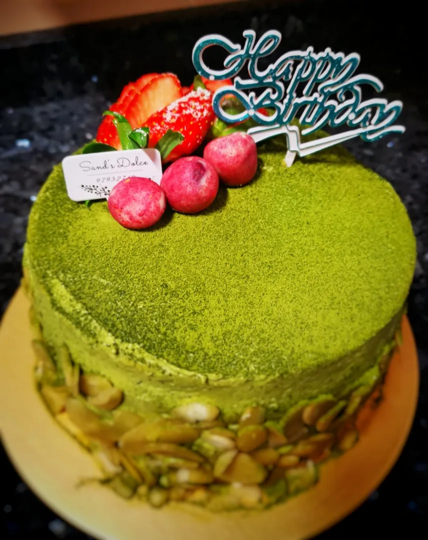 サンドラ リー's dish Strawberry Matcha cake|サンドラ リーさん