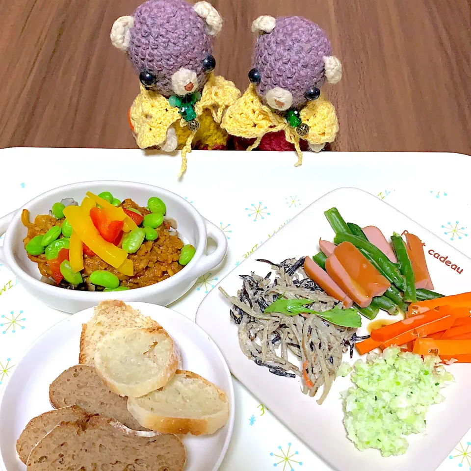 Snapdishの料理写真:お昼ごぱん（╹◡╹）|chagashiさん