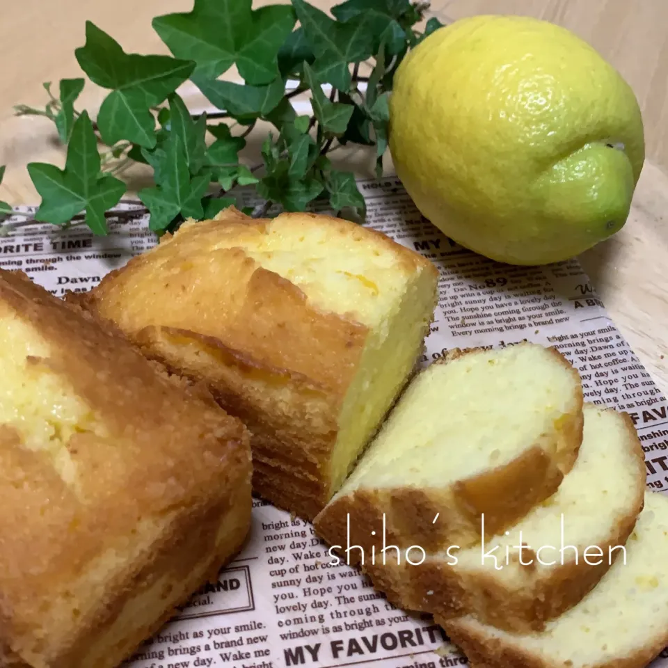 Snapdishの料理写真:レモンパウンドケーキ🍋|shiho’s kitchenさん