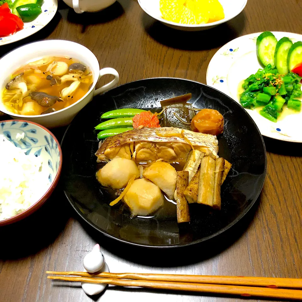 12/11晩ご飯：鯛とごぼうの煮付け|ななみんさん