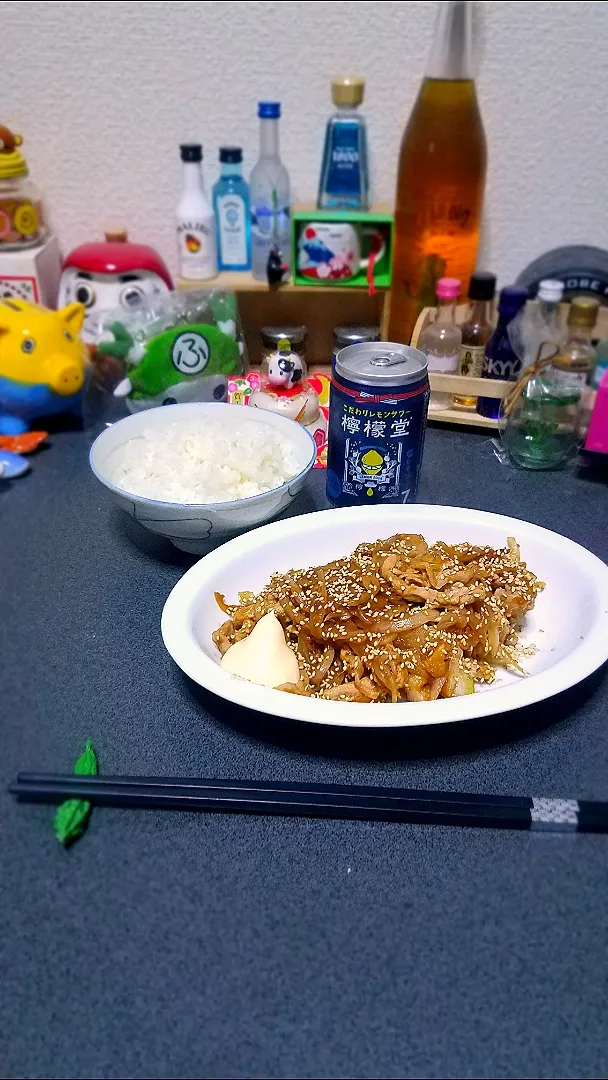 Snapdishの料理写真:寒いので生姜焼きで免疫UP🐷|masaki .fさん