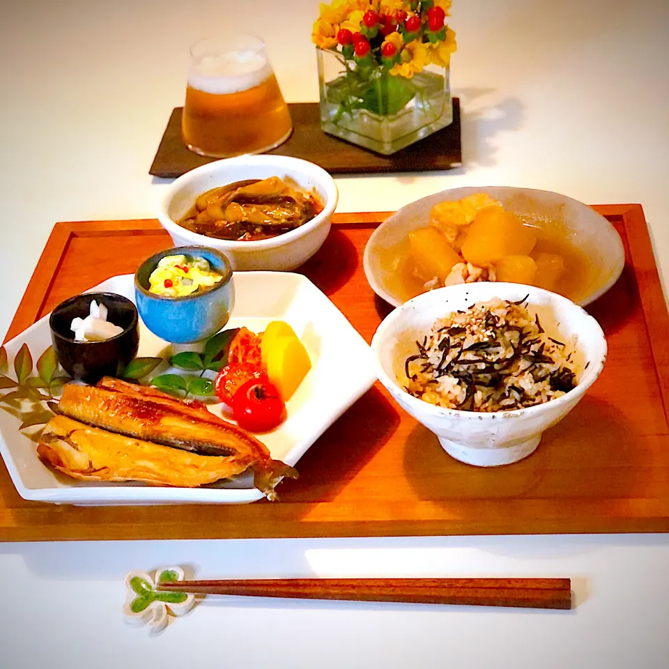 ほっけの塩焼き　卵サラダ　大根煮　麻婆茄子　ひじきご飯🍺😊|あっこさん