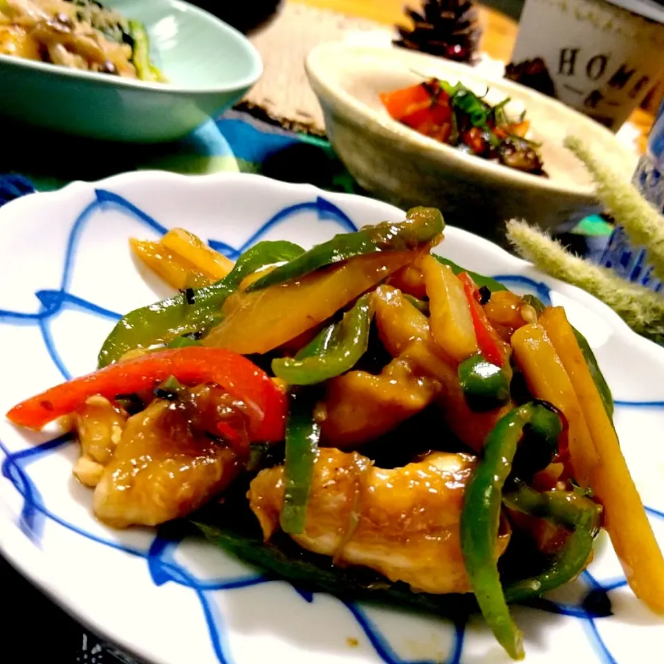 鶏肉とじゃがいもの青椒肉絲♬|とまと🍅さん