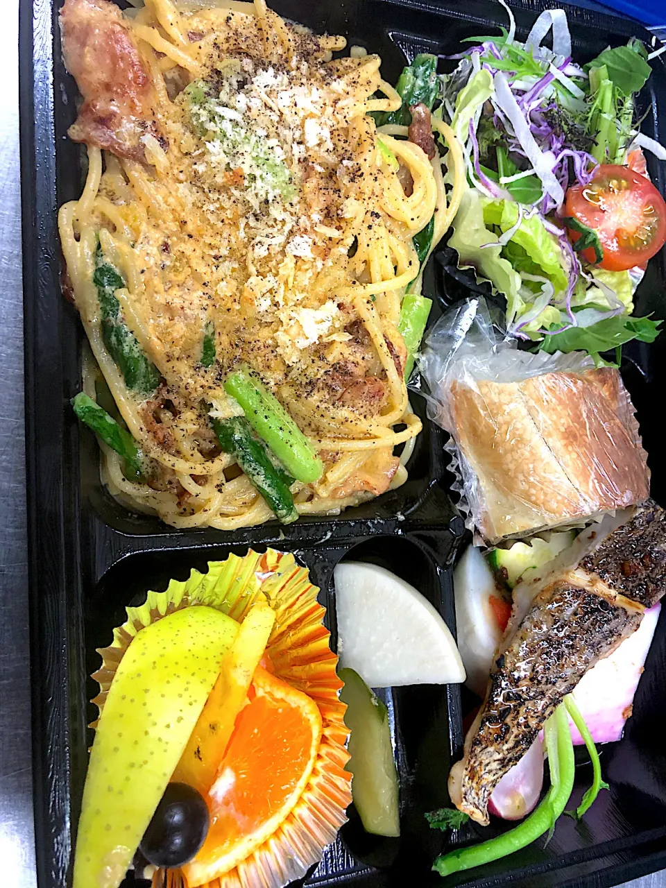 Snapdishの料理写真:カルボナーラ弁当|無国籍風イタリアンレストラン かみかみyaさん