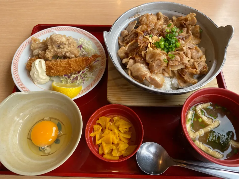 アツアツすたみな豚丼定食|buhizouさん