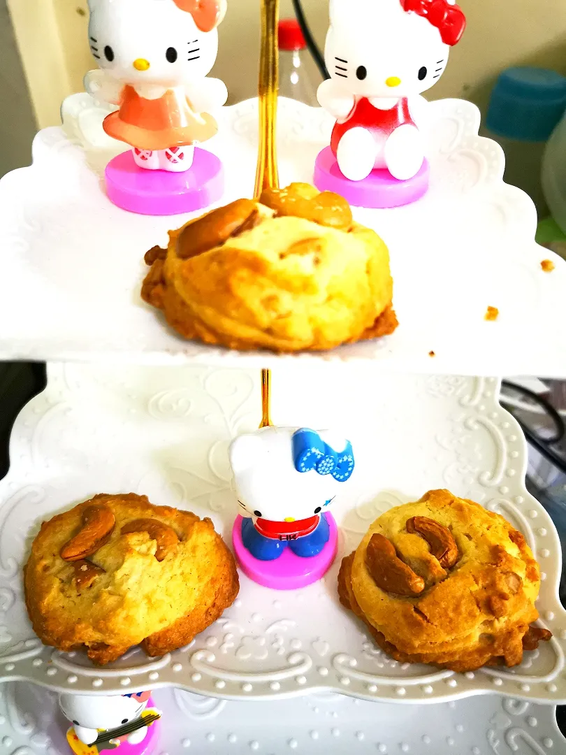 Snapdishの料理写真:Cashew Nut​ Cookie
#Bake.fresh.oven
Fb​ Bake.fresh.oven
IG​ Bakefreshoven​|Bake.fresh.oven​さん