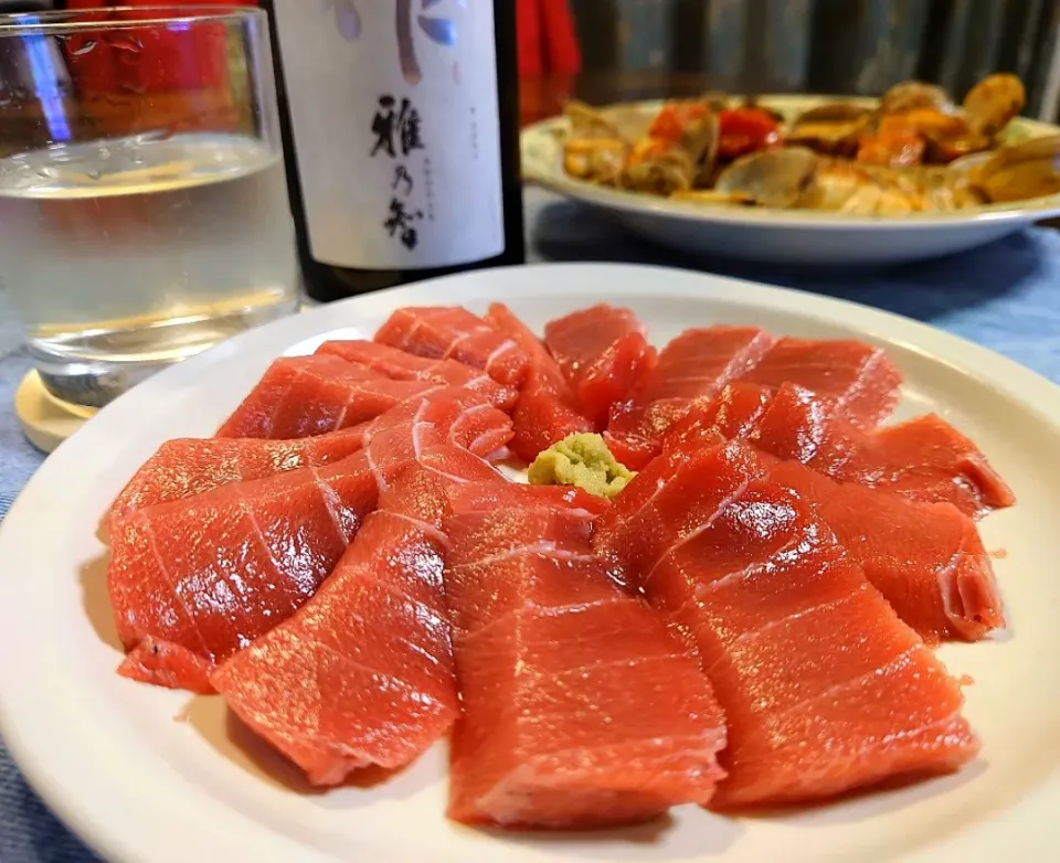 マグロの中トロで一杯( ´艸｀)|しーPaPaさん