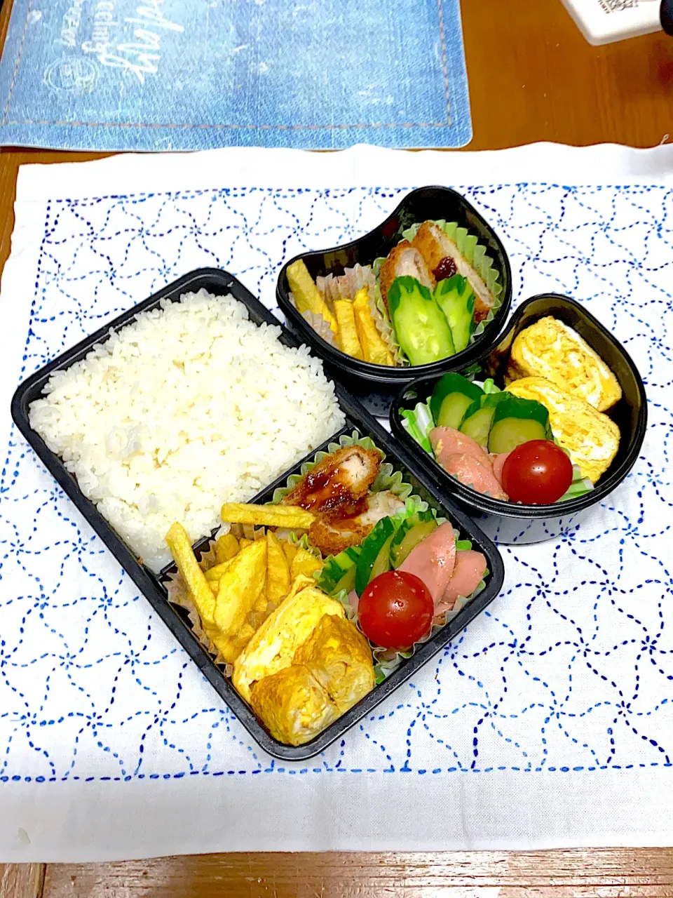 Snapdishの料理写真:12月14日月曜日エビカツ弁当|アッキーさん