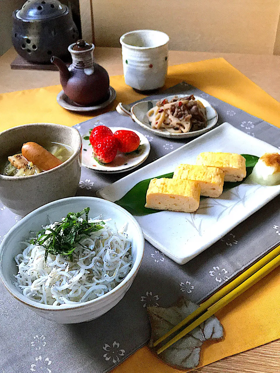 釜あげしらすご飯とだし巻き卵でお昼|サミカさん