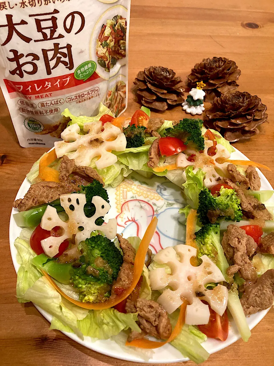 大豆のお肉を使ってリースサラダ作ってみた🥗|りんごさん