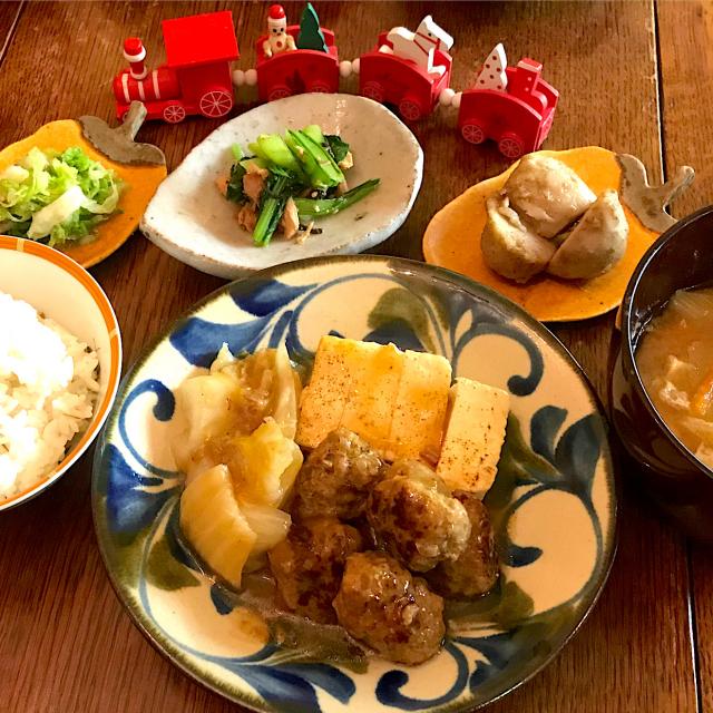 晩ごはん 肉団子と豆腐の中華煮ほんだし うちの満菜みそ汁 ほんだし活用術 小松菜 Snapdish スナップディッシュ Id Jmywha