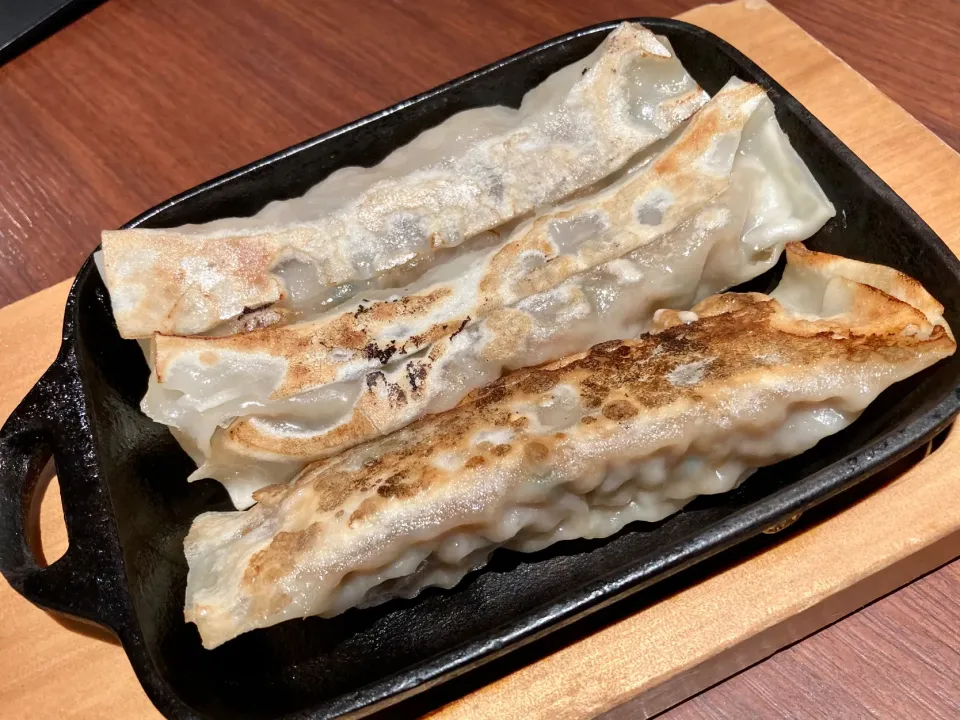 鉄鍋棒餃子🥟|Kojiさん