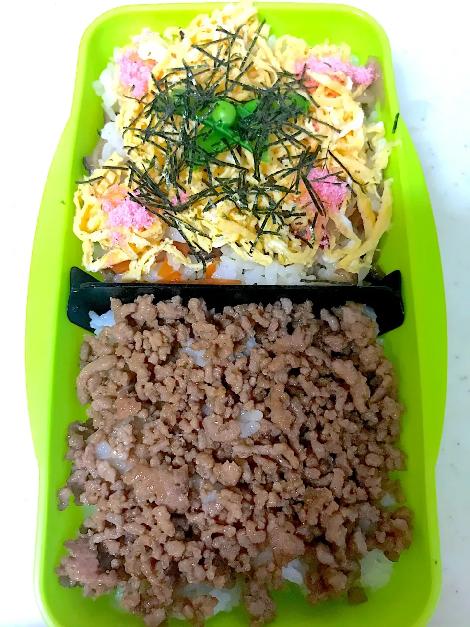 2種のちらし寿司&そぼろ弁当|ピンキーさん