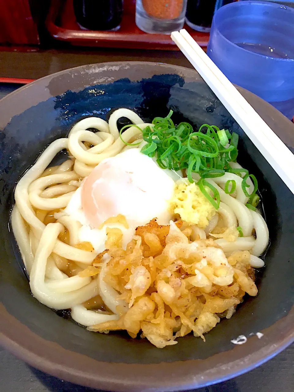 ぶっかけ温玉うどん🍀|おかちさん