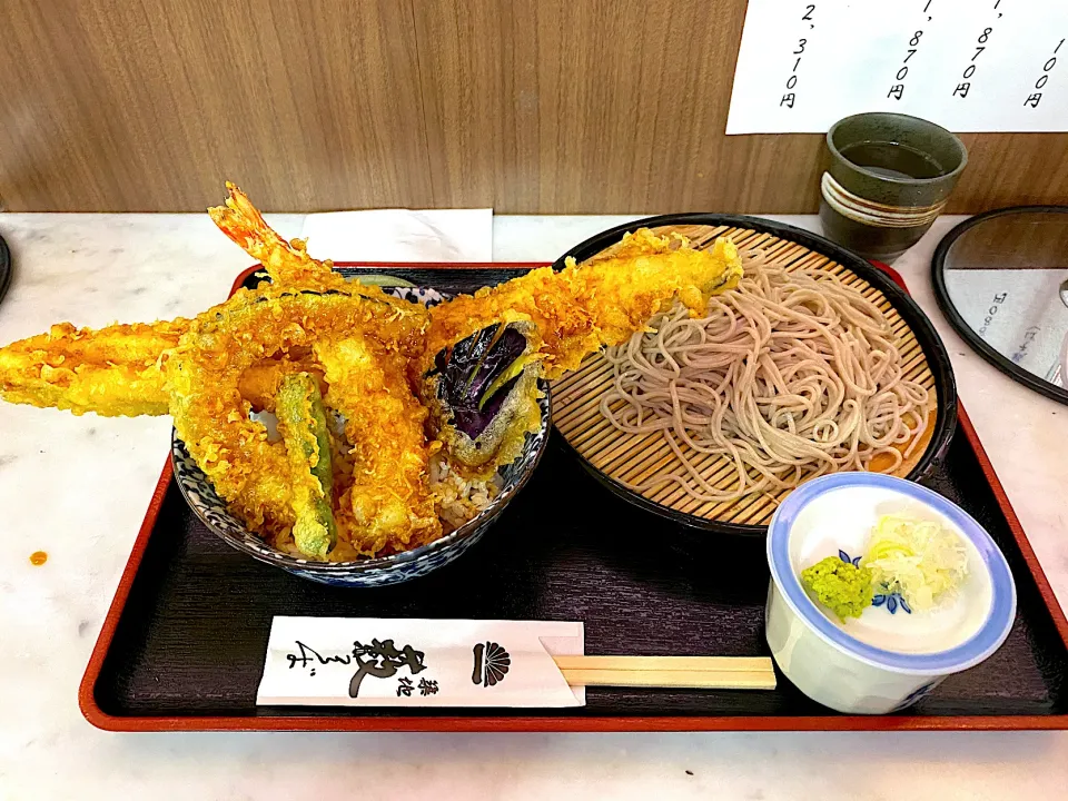 Snapdishの料理写真:築地天丼そばセット|buhizouさん