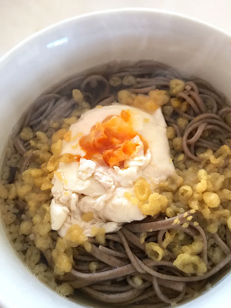 テレワークの日ランチ😋月見たぬき蕎麦|ノムリエさん