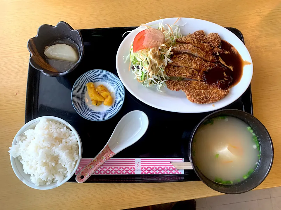 ガーラ食堂lunchトンカツ|dabasyuさん