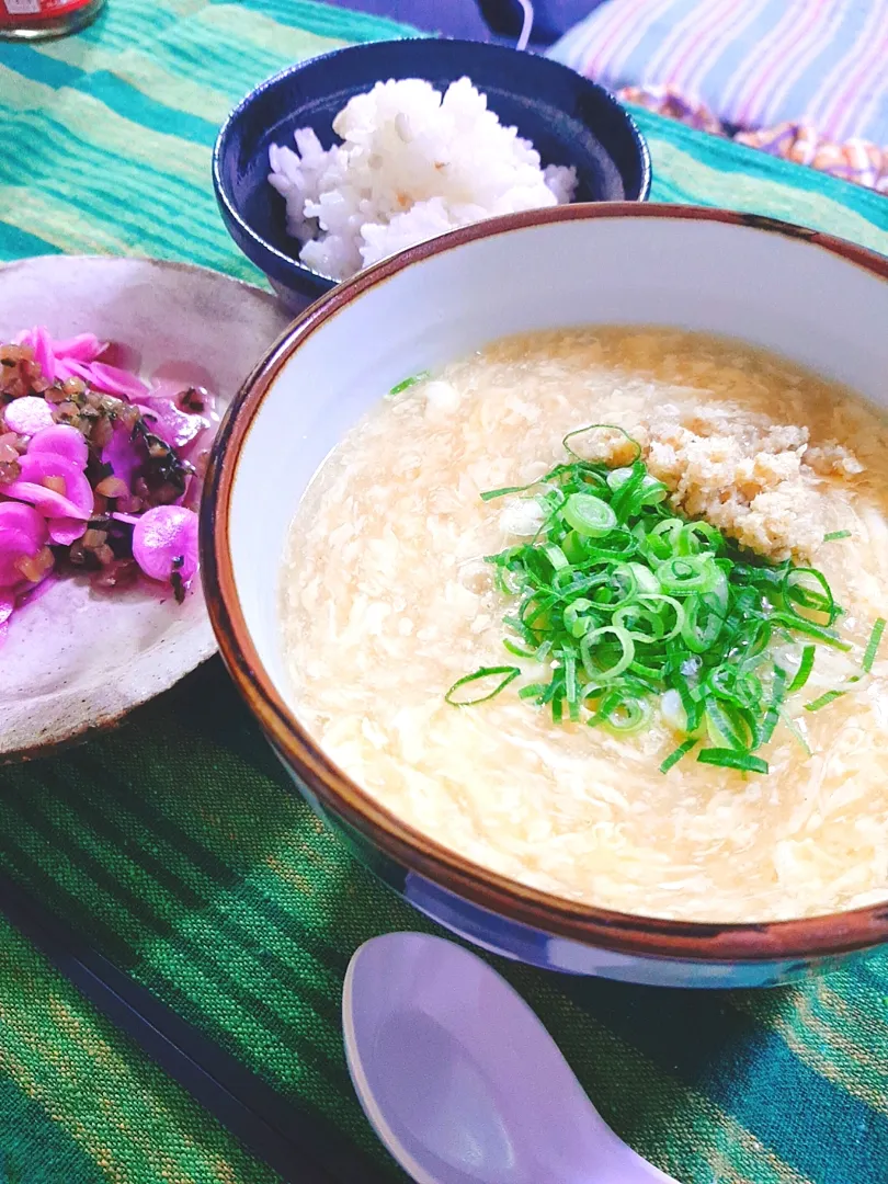 寒い日は温かい玉子とじあんかけうどんと日野菜漬けにご飯|マイキーさん