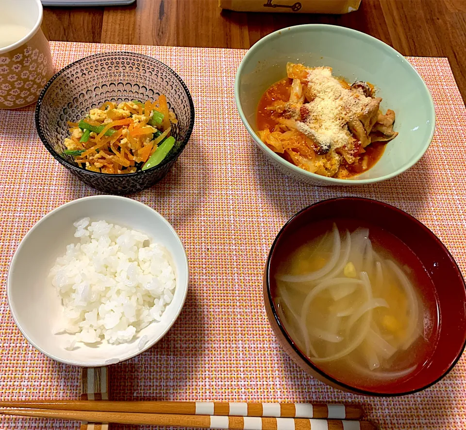 鶏モモ肉とキャベツのトマト煮|Ayako Koizumiさん