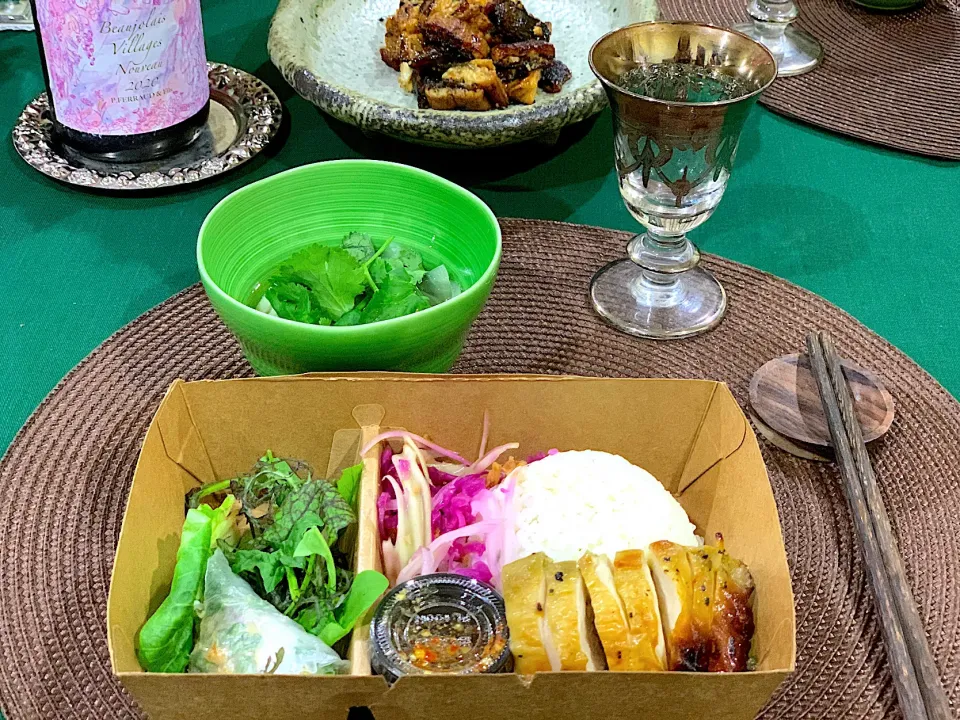 とある日はTake awayしたタイ🇹🇭ベトナム🇻🇳料理のBox‼︎ アジアンスープを作って‼️|Seikoさん