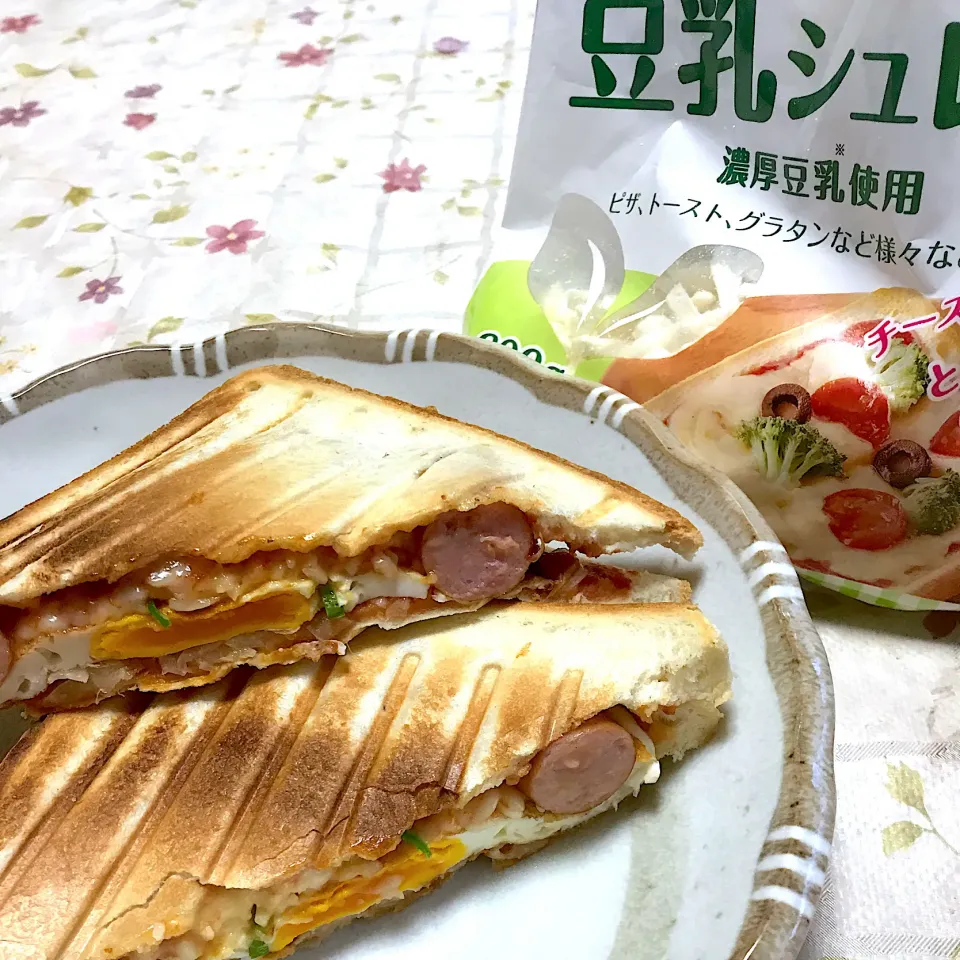 ホットサンドでランチ❤|つるひめさん