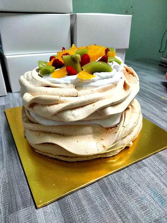 Two layer pavlova|simatasepetさん