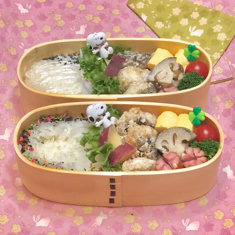 Snapdishの料理写真:鶏モモ唐揚げ☘の双子ちゃんお弁当💙❤️ 11/18水|sweet homeさん