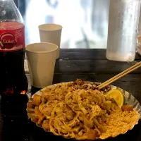 Snapdishの料理写真:pork Pad Thai|jennifer tan bartolomeさん