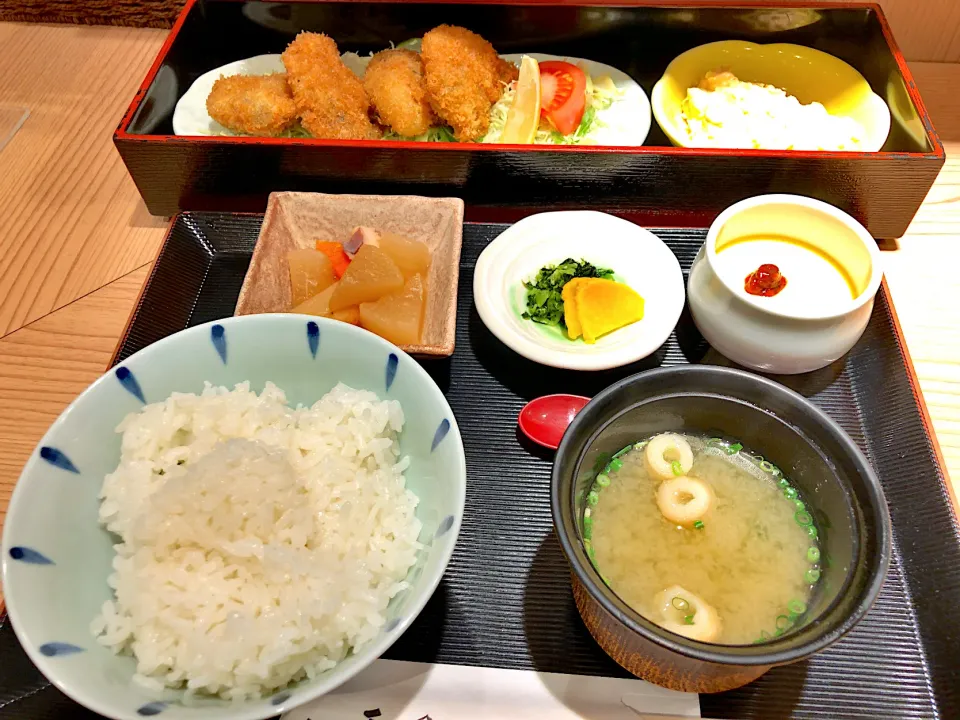 本日の日替り定食（カキフライ定食）|T. Wonderさん