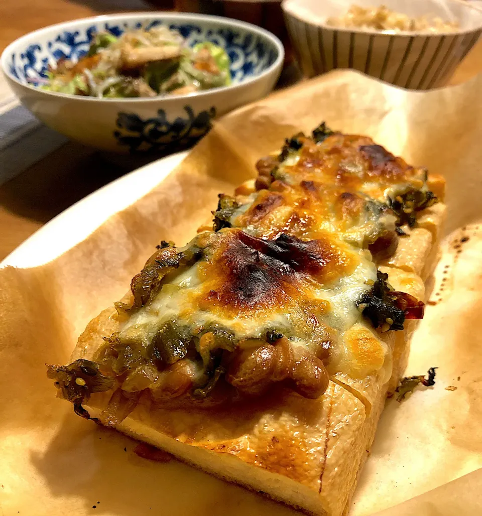 Snapdishの料理写真:厚揚げの納豆&高菜チーズ焼き😋|けんちんさん