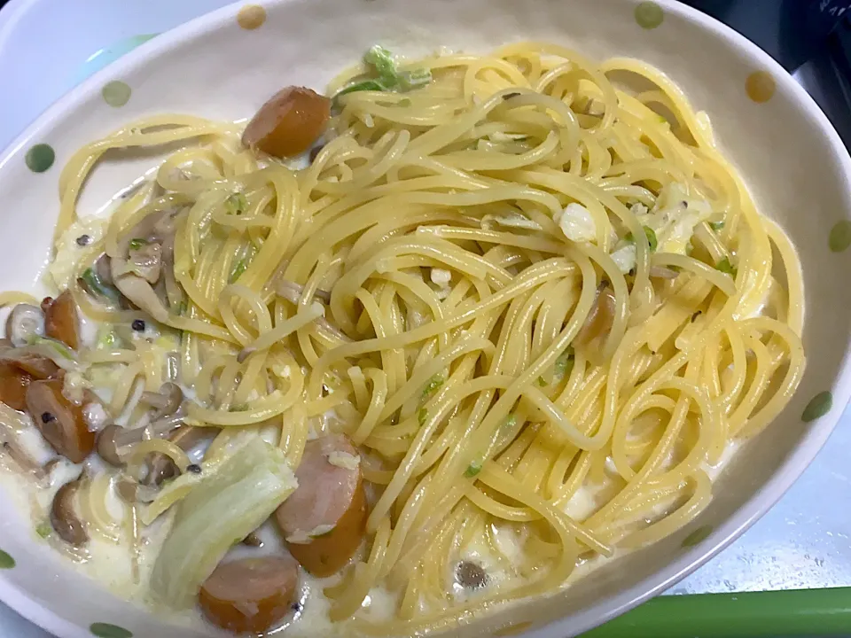 白菜きのこウインナーのクリームパスタ！|あんこさん