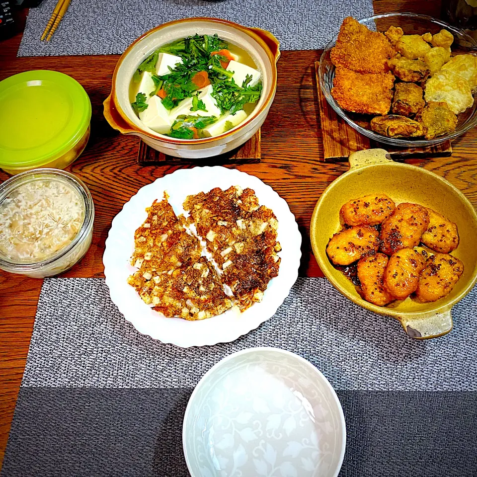 湯豆腐、昨夜の揚げ物残り、チキンナゲットハニーマスタード焼き、大根餅、|yakinasuさん