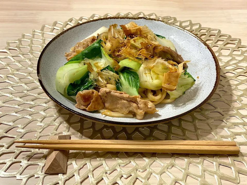 野菜たっぷり和風焼きうどん|ひろさんとゆりさんさん