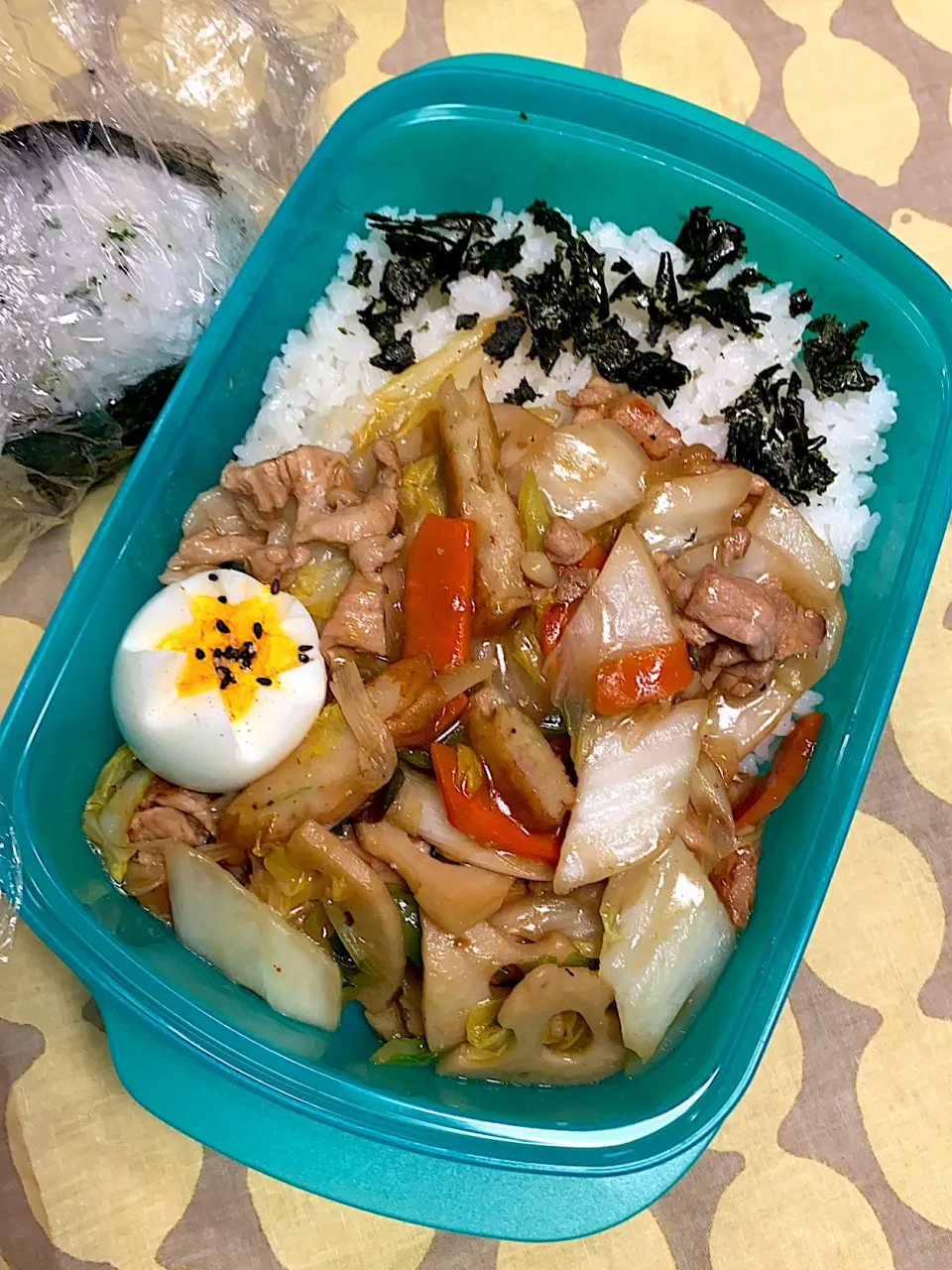 Snapdishの料理写真:2020.12.17高校⚽️男子中華丼弁当〜🍱😋|mari-pさん