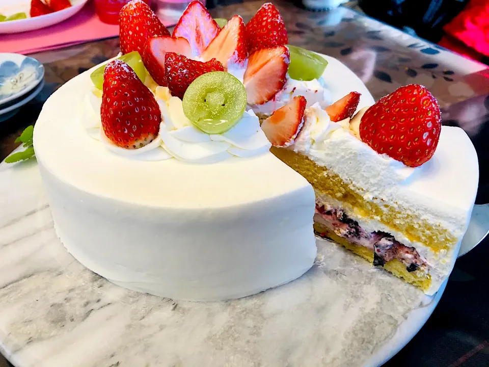 Berries Shortcake with cheese cream frosting|Ronaさん