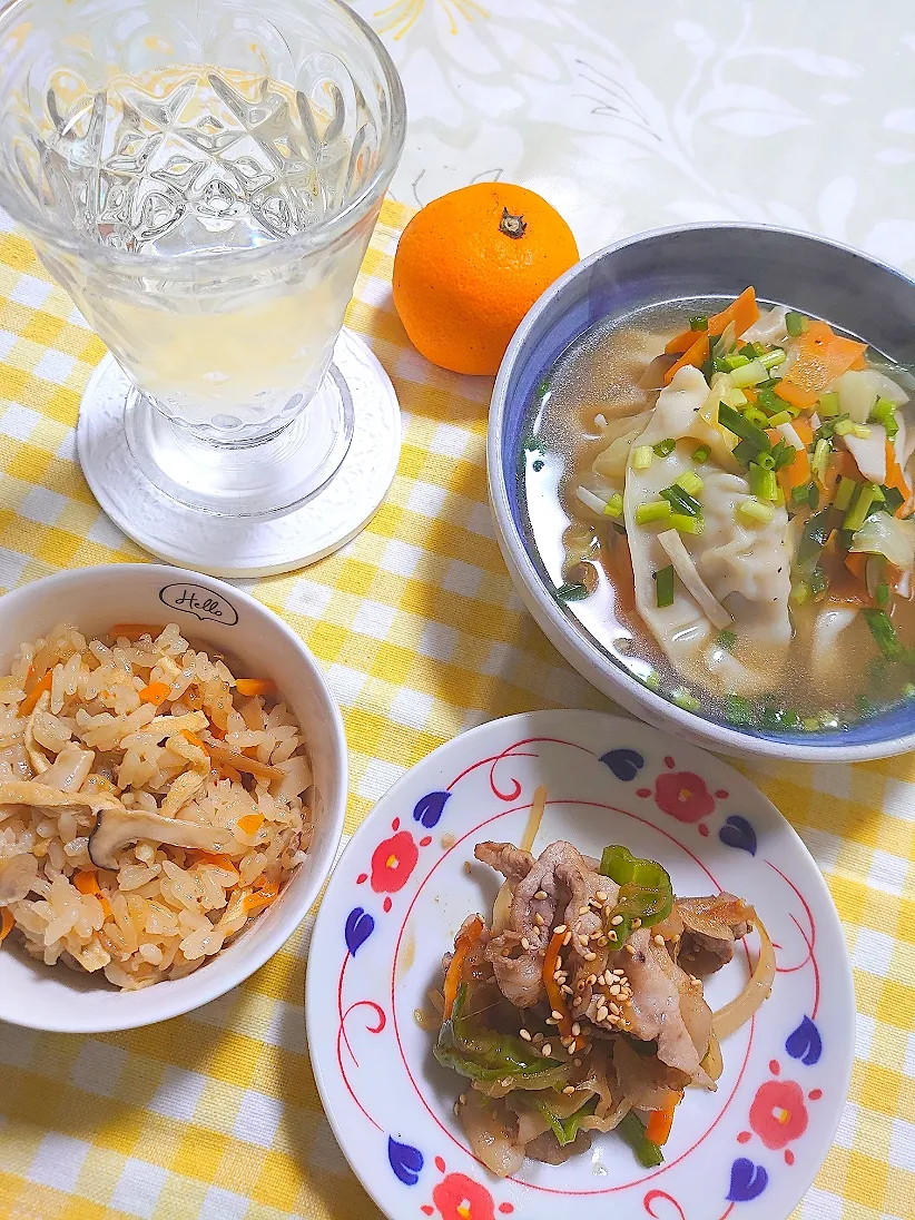 炊き込みご飯と
水餃子、豚肉のポン酢炒め|🍒ふみりん🍒さん