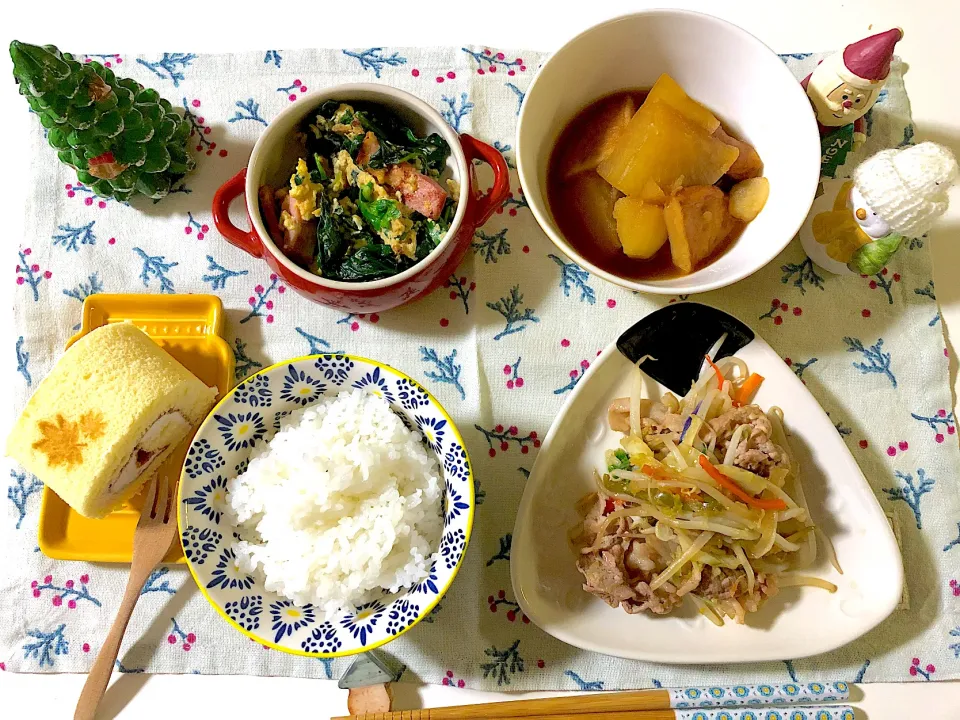 ✳︎大根とじゃがいもの煮物✳︎ほうれん草とベーコンの卵炒め✳︎肉野菜炒め✳︎広島ラテもみじ|syamさん