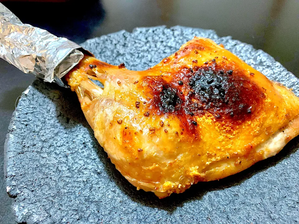 Snapdishの料理写真:骨付き鶏モモのロースト|iseさん