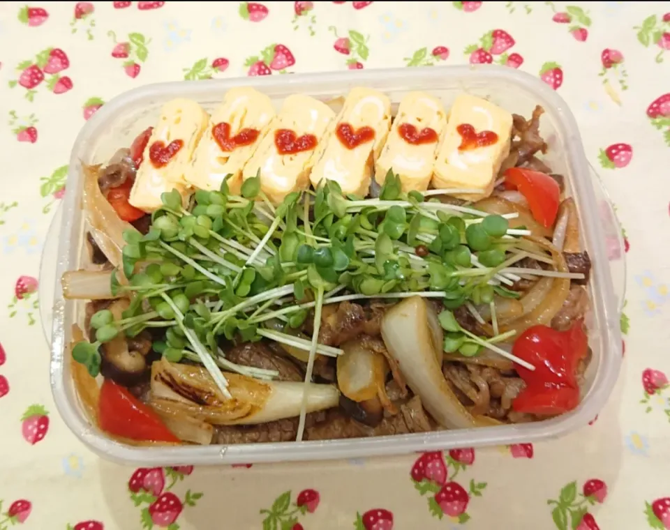 焼肉のっけ弁当❤️|みちゅあしさん