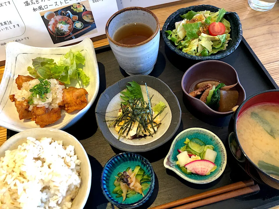 鶏唐揚げ葱塩だれとまぐろの山かけ定食@和食 八のじ（片柳）|Kazuya Miyukiさん