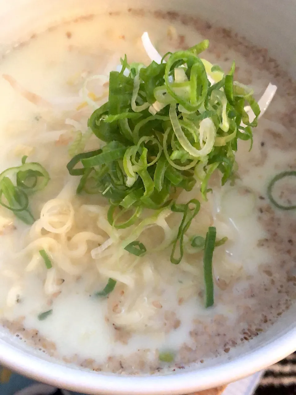 サッポロ一番塩ラーメンで朝ごはん♬|ビューリップさん