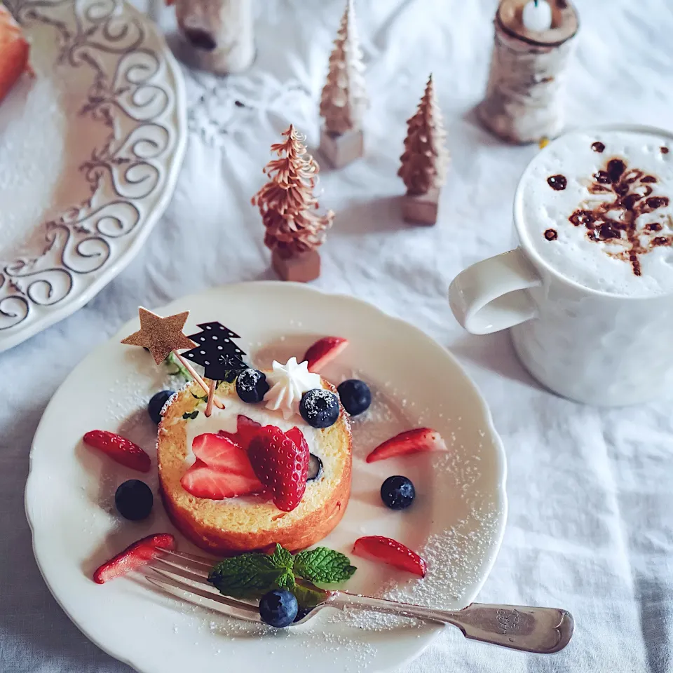 Snapdishの料理写真:いちごのロールケーキ🍓|kayokoさん