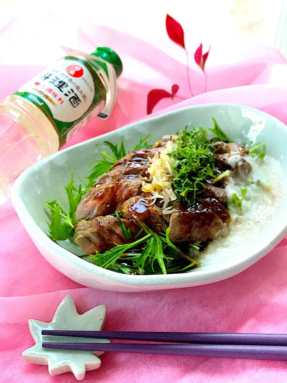 ステーキ丼🥩野菜も一緒に|サミカさん