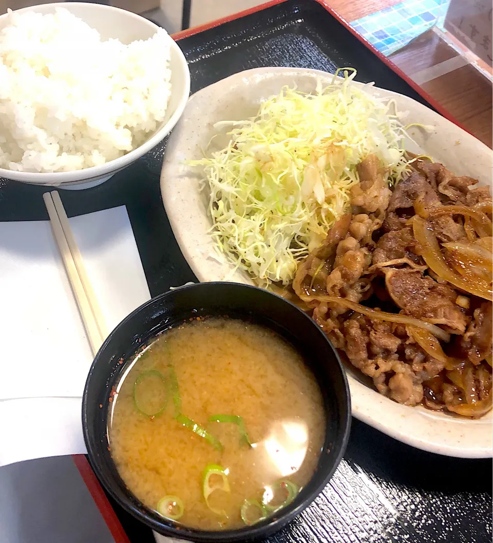 牛バラ大盛り焼肉定食|藤本 ひろきさん