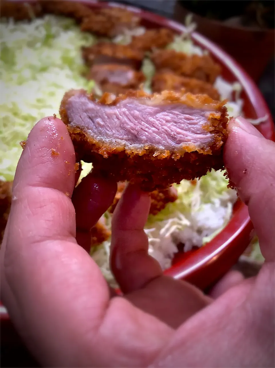 息子が作るソースかつ丼♪ほら火の通り完璧だよと言わんばかり♪|ちーちさん