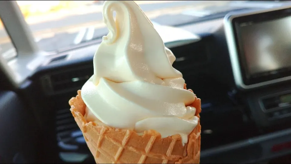 ちょっとドライブ
函南 川の駅「伊豆ゲートウェイ函南」
オラッチェのソフトクリーム🍦|卯月さん