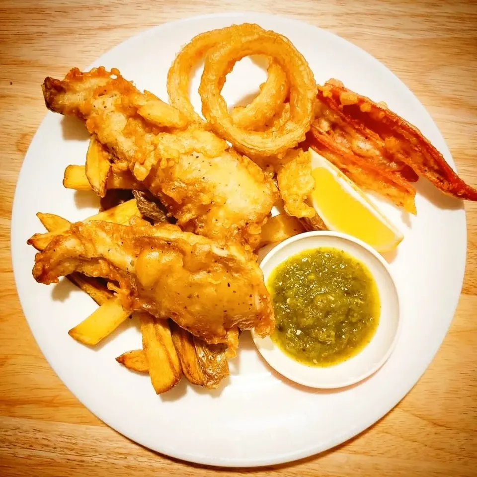 Snapdishの料理写真:Fish and Chips with a Mexican touch|Jorge Bernal Márquezさん